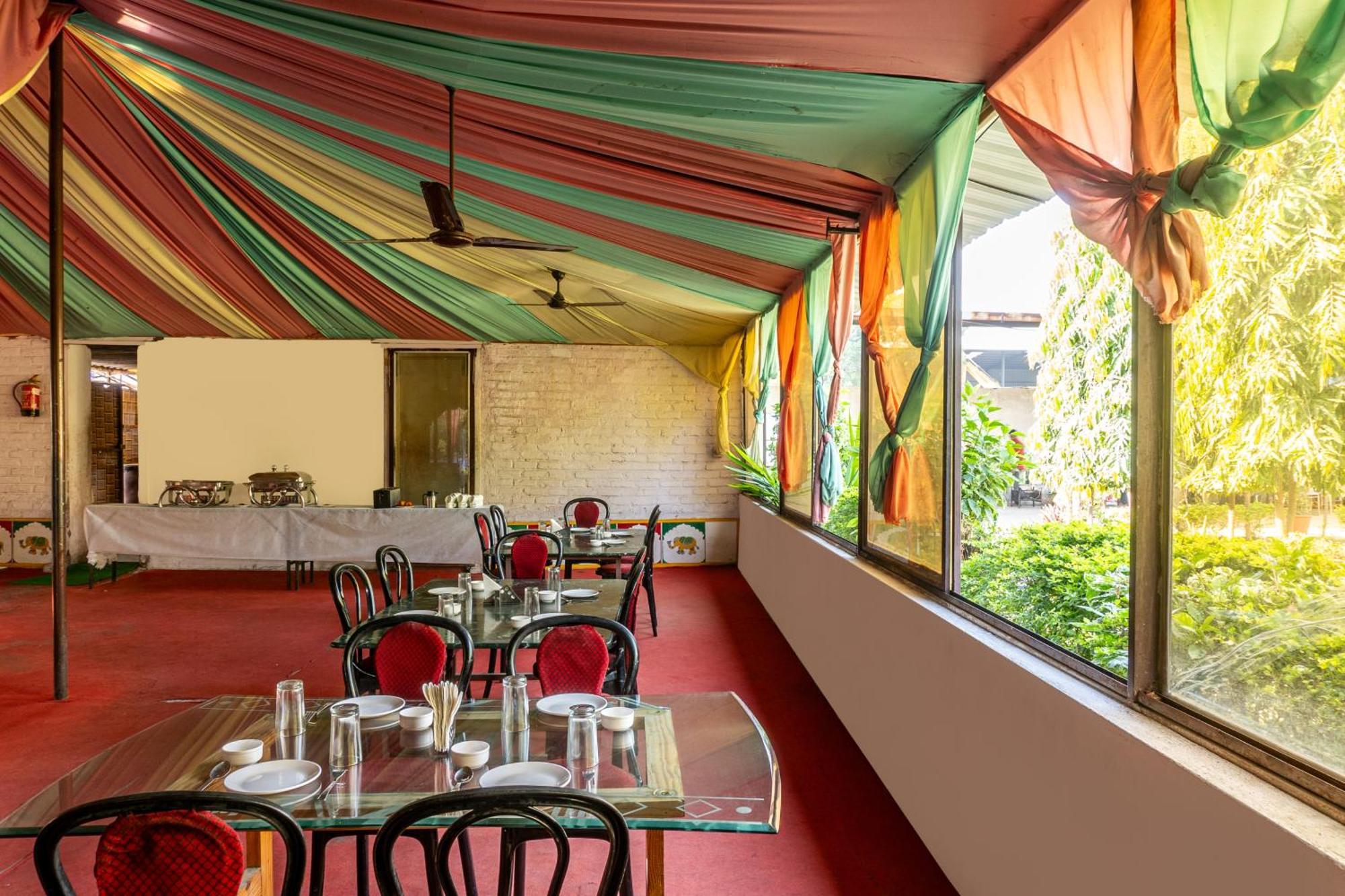 Hotel Treebo Spirit Residency Udaipur Exterior foto